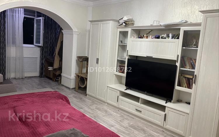 3-бөлмелі пәтер · 65 м² · 2/4 қабат, Тестральная 5 — Сахзавод, бағасы: 22 млн ₸ в Таразе — фото 2