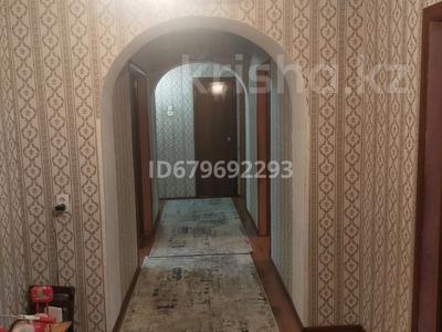 Пәтерлер в Улытау обл.: 4-бөлмелі пәтер · 86 м² · 2/3 қабат, Түсіпбеков 21, бағасы: 35 млн 〒 4-бөлмелі пәтер · 86 м² · 2/3 қабат, Түсіпбеков 21, бағасы: 35 млн 〒 в Жезказгане