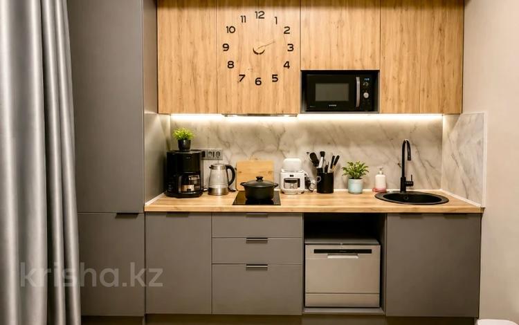2-бөлмелі пәтер · 47 м² · 10/12 қабат, Торекулова 95, бағасы: 45.5 млн ₸ в Алматы, Алмалинский р-н — фото 2
