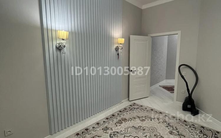 2-комнатная квартира · 65 м² · 2/7 этаж, 19-й мкр 23 за 230 000 ₸ в Актау — фото 2