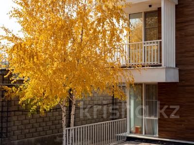 3-комнатная квартира · 94 м² · 2/3 этаж, мкр Нурлытау (Энергетик), Звёздная 6 за 92 млн 〒 в Алматы, Бостандыкский р-н