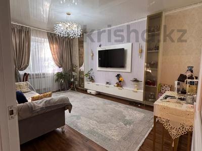 2-бөлмелі пәтер · 60.7 м² · 2/5 қабат, мкр Аксай-5, бағасы: 46.5 млн ₸ в Алматы, Ауэзовский р-н