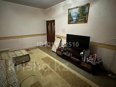 4-бөлмелі пәтер · 81 м² · 5/5 қабат, мкр Аса 35, бағасы: 22.3 млн 〒 в Таразе