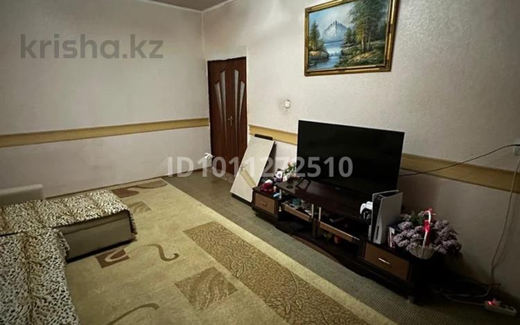 4-бөлмелі пәтер · 81 м² · 5/5 қабат, мкр Аса 35, бағасы: 22.3 млн 〒 в Таразе — фото 2