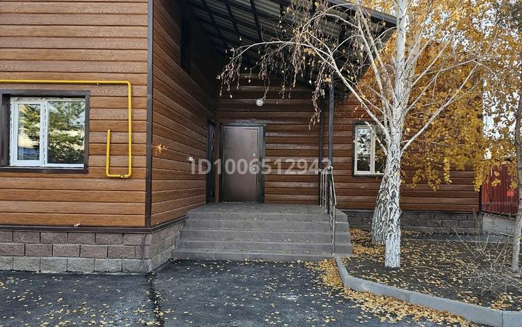 Отдельный дом · 4 комнаты · 200 м² · 10 сот., Бекарыс 22 за 155 млн 〒 в Астане, Алматы р-н — фото 3