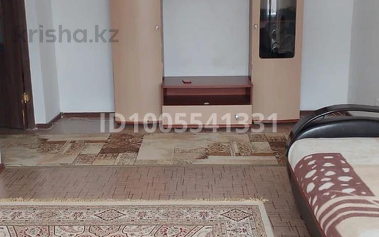 2-бөлмелі пәтер · 56 м² · 2 қабат, Нур Актобе 24в, бағасы: 18 млн ₸ — фото 2