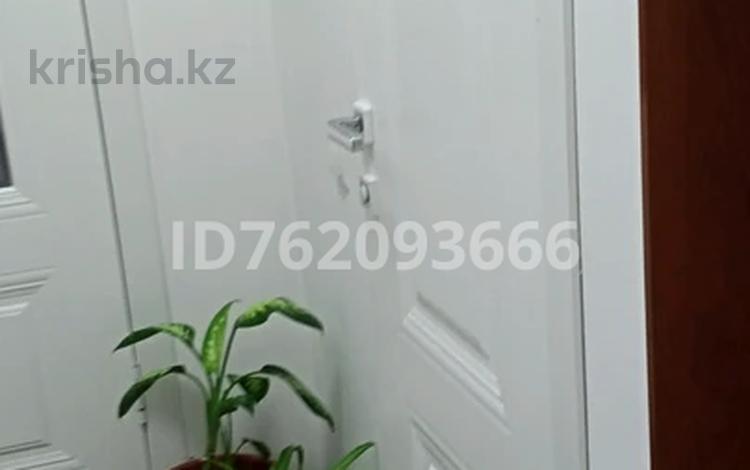 1-комнатная квартира · 42.5 м² · 2/5 этаж, Таугуль3 42б за 24 млн ₸ в Караганде, Казыбек би р-н — фото 2