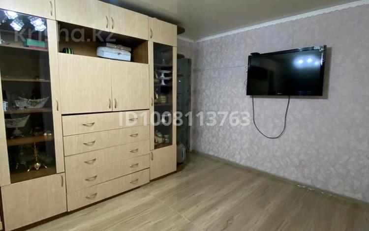 2-бөлмелі пәтер · 42 м² · 3/5 қабат, Чернышевского — Аян пассаж, бағасы: 7 млн ₸ в Темиртау — фото 2