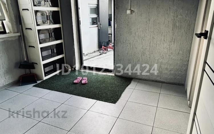 Жеке үй · 4 бөлме · 85 м² · 10 жүзд., Ескі қала, Актюбрентген 2 40 — 30 лет Казахстана 4, бағасы: 18 млн ₸ в Актобе, Старый город — фото 2