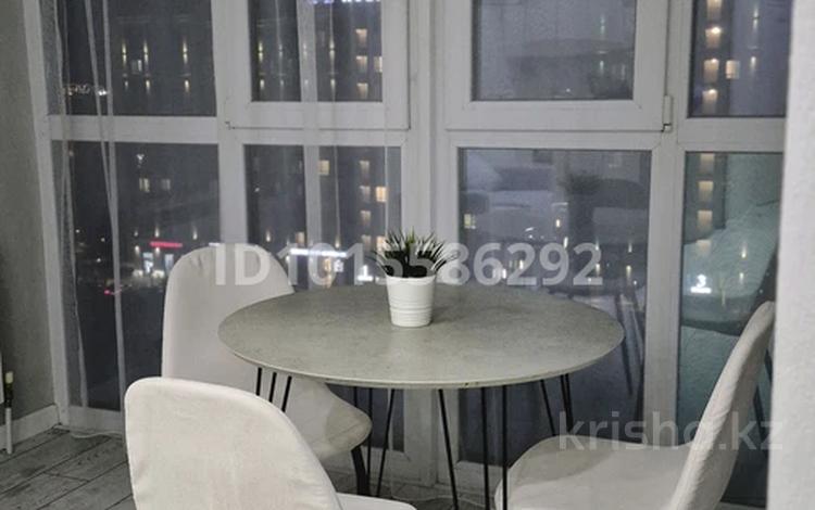 1-комнатная квартира · 53.7 м² · 9/9 этаж, мкр. Алтын орда, Алия Молдагуловой 66/2 за 25.5 млн ₸ в Актобе — фото 2