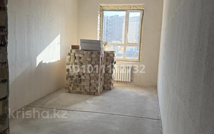 3-бөлмелі пәтер · 78 м² · 2/6 қабат, ​067-й учетный квартал 28/5 — Голубые пруды, бағасы: 31 млн ₸ в Караганде, Алихана Бокейханова р-н — фото 2