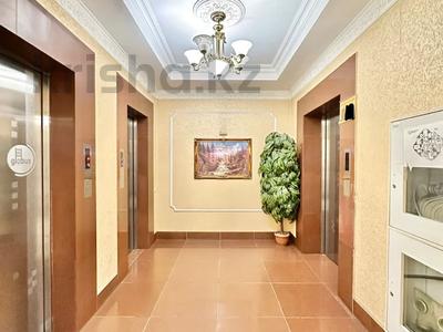 3-комнатная квартира · 130 м² · 12/17 этаж, Муканова 241 за 100 млн ₸ в Алматы, Алмалинский р-н