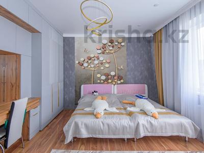 3-комнатная квартира, 125 м², 21/22 этаж, Нажимеденова за 48 млн 〒 в Астане, Алматы р-н