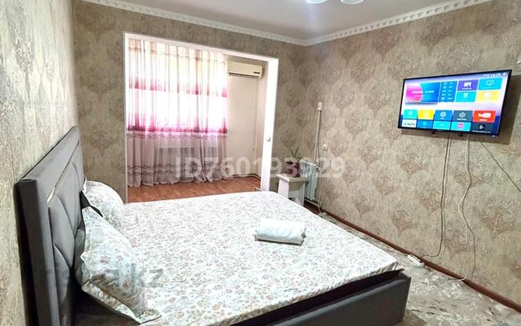 2-комнатная квартира · 45 м² · 4/5 этаж, 16-й микрорайон, 16-шағынаудан — Рыскулова мен Шаяхметова за 15 000 〒 в Шымкенте, Аль-Фарабийский р-н — фото 19