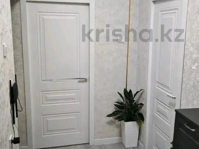 1-комнатная квартира · 42 м² · 2/5 этаж, мкр Аксай-4 за 29.5 млн ₸ в Алматы, Ауэзовский р-н