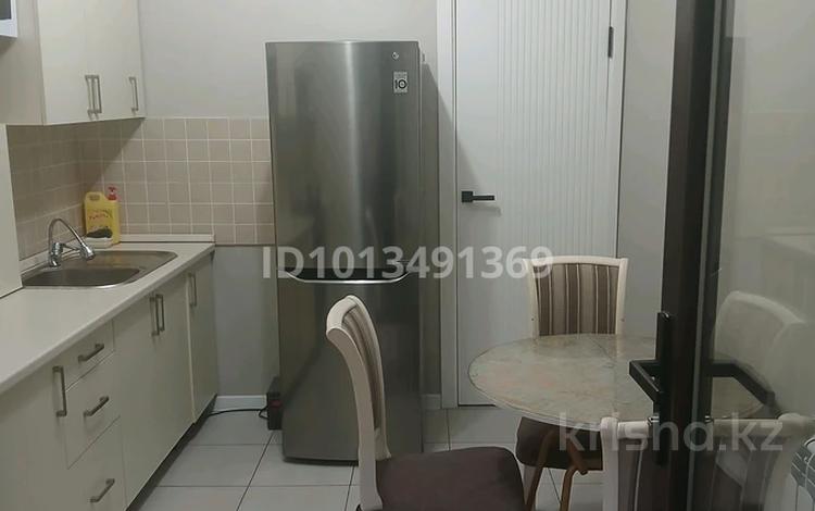 3-бөлмелі пәтер · 90 м² · 2/5 қабат, Тауке хан 70 — Кен баба, бағасы: 40 млн ₸ в Шымкенте, Аль-Фарабийский р-н — фото 2