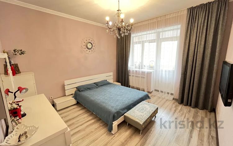 3-комнатная квартира, 90 м², 9/17 этаж, Абая 150/230 за 67 млн 〒 в Алматы, Бостандыкский р-н — фото 4