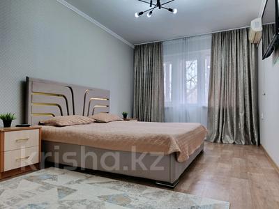 1-бөлмелі пәтер · 60 м² · 3/5 қабат, Курмангазы 169 — 1-2-3 VIP Центр Урал Казиту Школьник Универмаг, бағасы: 10 990 ₸ в Уральске