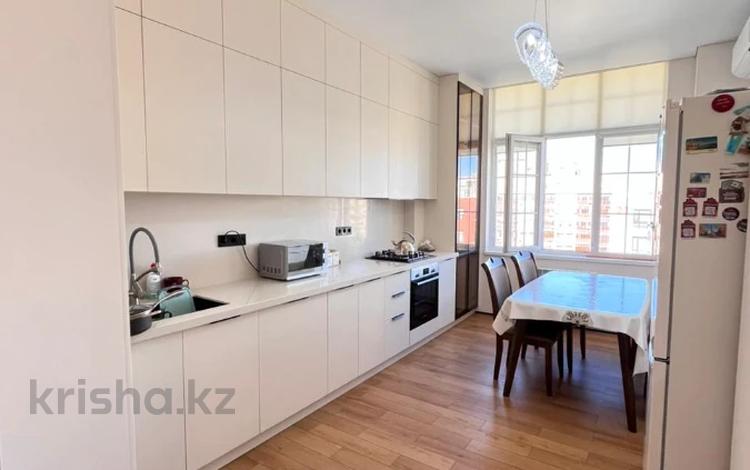 4-бөлмелі пәтер · 162 м² · 10/10 қабат, 17-й мкр 25, бағасы: 75 млн ₸ в Актау — фото 112