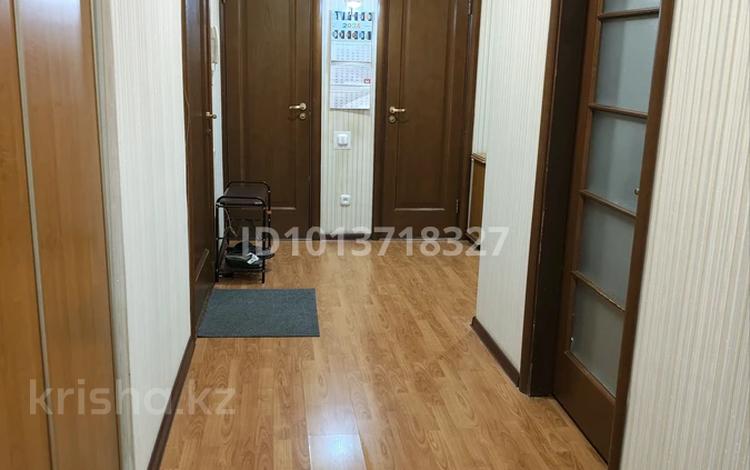 3-бөлмелі пәтер · 70 м² · 3/5 қабат, Назарбаева 160 — Пединститут, бағасы: 23 млн ₸ в Уральске — фото 5