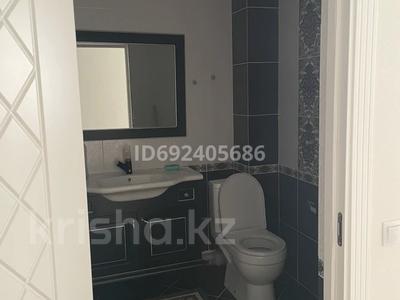 2-комнатная квартира, 75 м², 6/6 этаж, 32В мкр 4 за 18.5 млн 〒 в Актау, 32В мкр