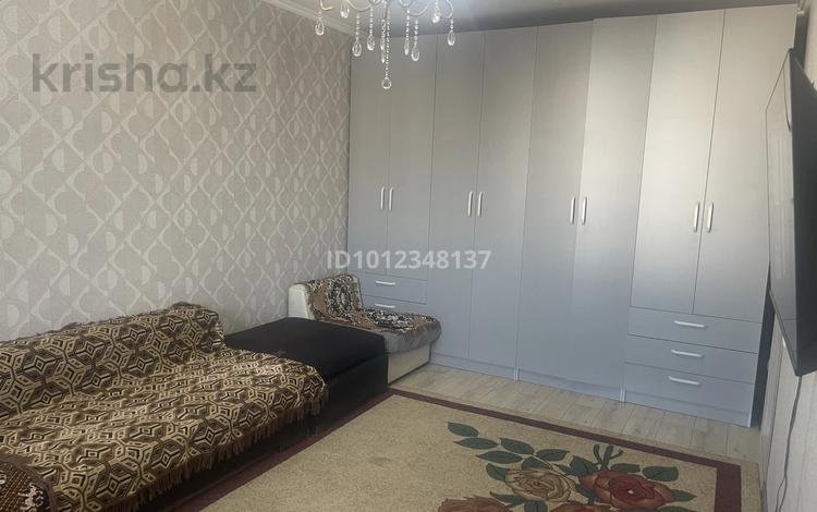 1-бөлмелі пәтер · 45 м² · 4/5 қабат, Мкр. Саялы 133, бағасы: 200 000 ₸ в Алматы, Алатауский р-н — фото 2