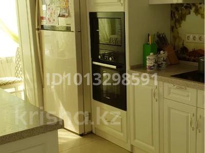 4-комнатная квартира · 134 м² · 7/8 этаж, Кайым Мухамедханов 21 за 85 млн ₸ в Астане, Нура р-н