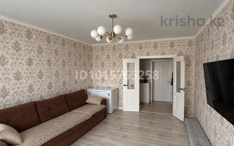 1-бөлмелі пәтер · 45.5 м² · 6/12 қабат, Валиханова 1, бағасы: 27 млн ₸ в Астане, Алматы р-н — фото 2