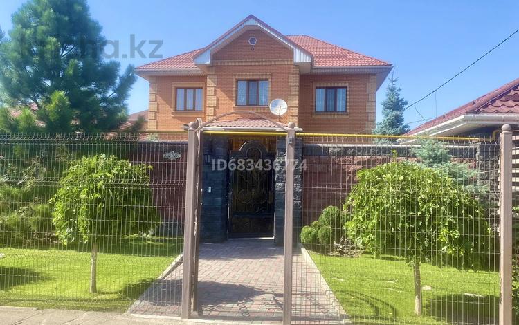 Отдельный дом · 7 комнат · 270 м² · 7 сот., мкр Айгерим-2, Дархан 34а за 170 млн ₸ в Алматы, Алатауский р-н — фото 39