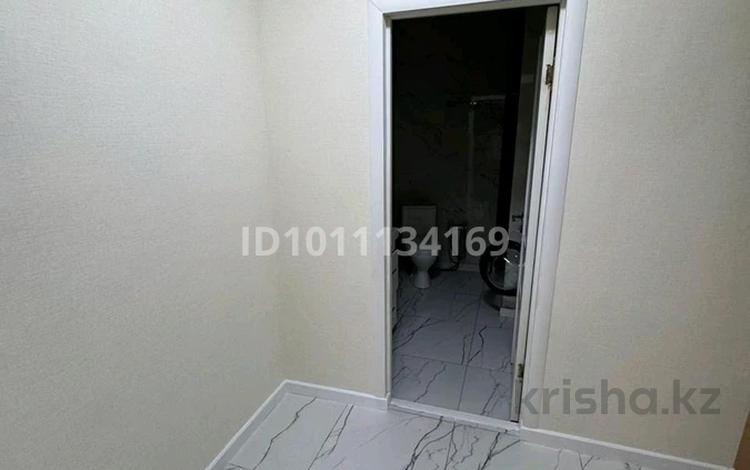 3-бөлмелі пәтер · 65 м² · 17/18 қабат, Брусиловского 167 — Прокофьева, бағасы: 350 000 ₸ в Алматы, Алмалинский р-н — фото 2