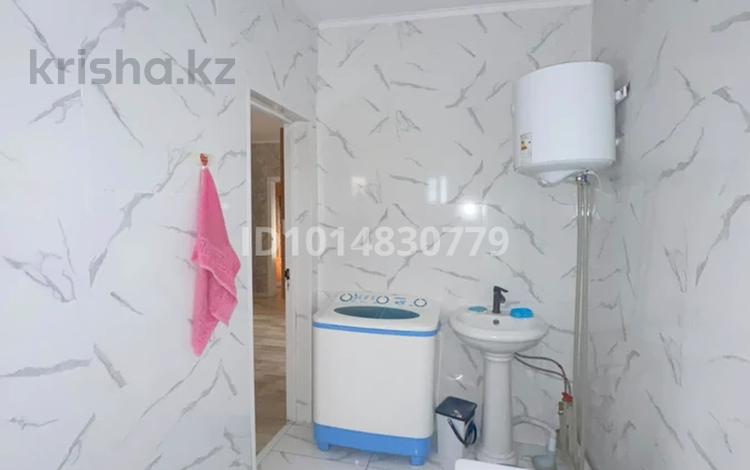 Үйдің бір бөлігі · 3 бөлме · 100 м² · 6 жүзд., Барак батыр 72, бағасы: 15 млн ₸ в  — фото 2