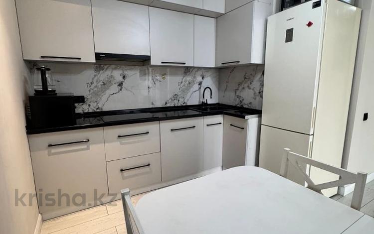 2-комнатная квартира · 65.5 м² · 7/13 этаж, мкр Астана, Шаляпина 1/18 — Саина за 54.5 млн ₸ в Алматы, Ауэзовский р-н — фото 2