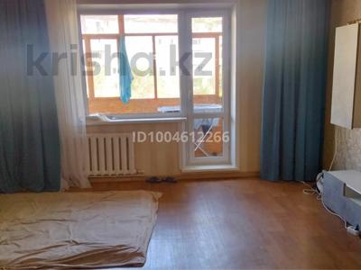 2-бөлмелі пәтер · 55 м² · 2/5 қабат, Майкудук, Мкр Восток-1 11, бағасы: 20 млн ₸ в Караганде, Алихана Бокейханова р-н