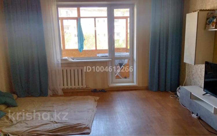 2-бөлмелі пәтер · 55 м² · 2/5 қабат, Майкудук, Мкр Восток-1 11, бағасы: 20 млн ₸ в Караганде, Алихана Бокейханова р-н — фото 2