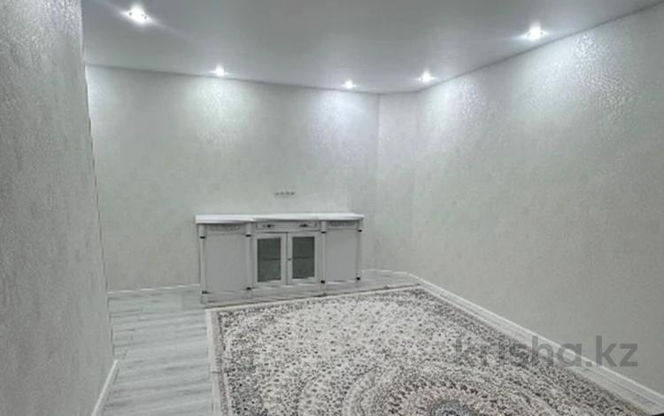 3-комнатная квартира · 89 м² · 1/5 этаж, мкр. Алтын орда, пр молдагуловой 54 за 37.6 млн ₸ в Актобе — фото 2