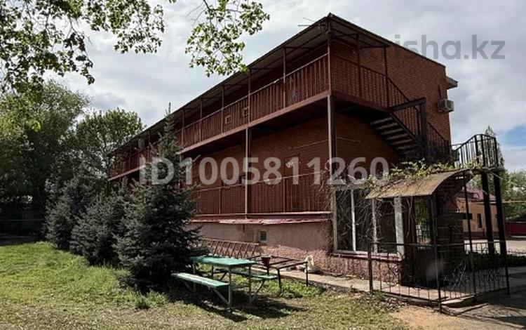 Действующий бизнес · 1071 м² за 169 млн ₸ в Уральске, мкр Азаулы — фото 2