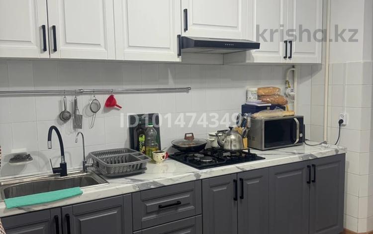 3-комнатная квартира · 80 м² · 3/5 этаж, Авангард 8 за 250 000 ₸ в Атырау, мкр Авангард-3 — фото 2