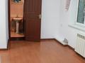 Офисы, магазины и бутики, медцентры и аптеки, образование, кабинеты и рабочие места, студии · 75 м² за 400 000 ₸ в Алматы, Медеуский р-н — фото 5