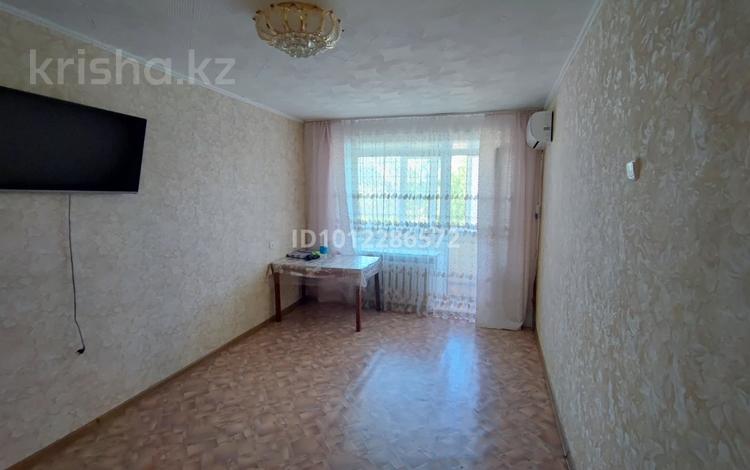 2-бөлмелі пәтер · 44.4 м² · 3/5 қабат, 3 мкр 17, бағасы: 7.5 млн ₸ в Лисаковске — фото 2