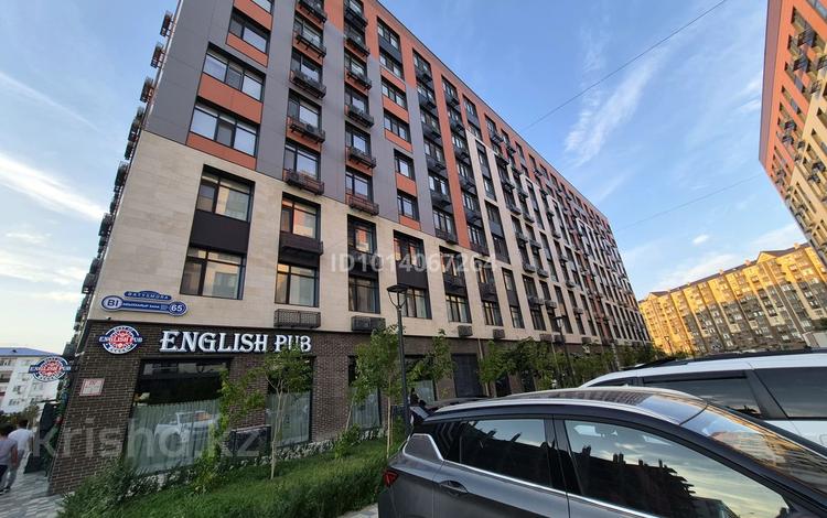 2-комнатная квартира · 64.4 м² · 8/9 этаж, мкр Нурсая, Абулхайр-хана 65 за 450 000 ₸ в Атырау — фото 2