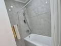 2-комнатная квартира · 64.4 м² · 8/9 этаж, мкр Нурсая, Абулхайр-хана 65 за 450 000 ₸ в Атырау — фото 10
