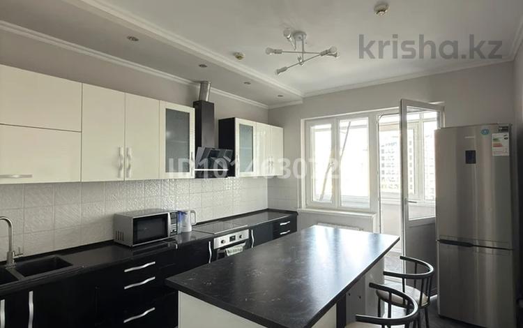 2-комнатная квартира · 81.3 м² · 9/17 этаж, Навои 7 за 380 000 ₸ в Алматы, Ауэзовский р-н — фото 2