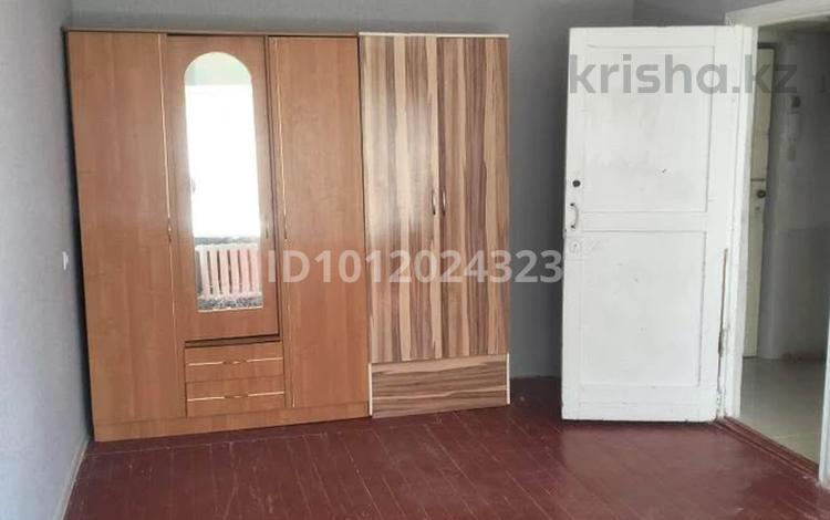 1-бөлмелі пәтер · 40 м² · 4/5 қабат, мкр Акбулак, Сыпатай батыра — Рядом с гранд базар, бағасы: 6.3 млн ₸ в Таразе — фото 2