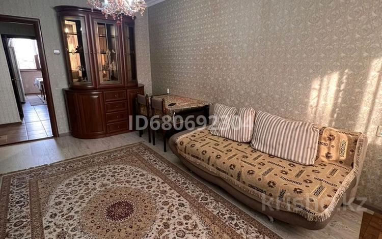 3-комнатная квартира, 70 м², 4/5 этаж помесячно, Кабанбай батыра 139 — Калинина-Муратбаева