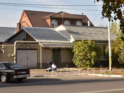 Отдельный дом · 3 комнаты · 111.4 м² · 4.78 сот., Баймагамбетова 229 — Перекрёсток Баймагамбетова-Победы за 30 млн 〒 в Костанае