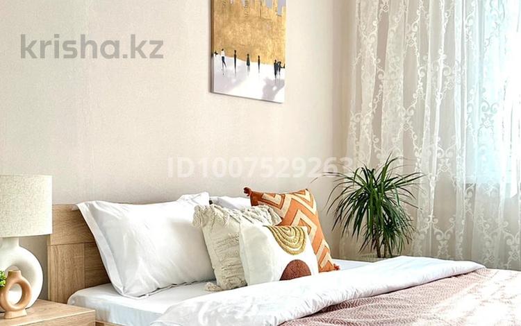 3-комнатная квартира · 95 м² · 9/13 этаж, Розыбакиева 247 за 40 000 ₸ в Алматы, Бостандыкский р-н — фото 2