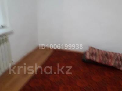 Отдельный дом · 3 комнаты · 30 м², Некрасов 150 за 70 000 〒 в Актобе, мкр. Курмыш