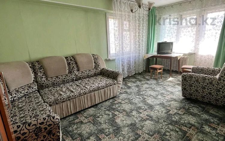 2-бөлмелі пәтер · 41.5 м² · 3/5 қабат, ул. Кабанбай Батыра 122, бағасы: 15.5 млн ₸ в Усть-Каменогорске, Ульбинский — фото 2