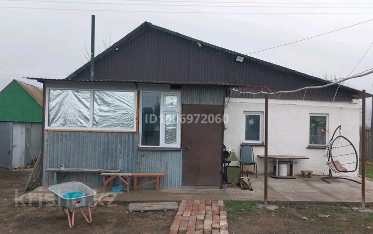 Отдельный дом · 2 комнаты · 64 м² · 9 сот., Самурык 106/2 за 18 млн 〒 в Уральске — фото 2
