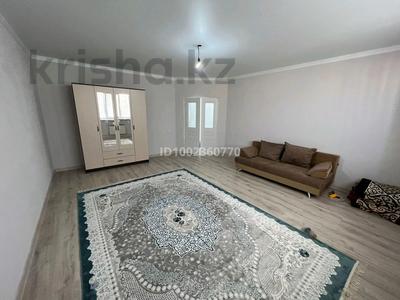 1-комнатная квартира · 55.3 м² · 5/6 этаж, мкр. Алтын орда 48г к2 — ул. Халел Досмухамедулы за 140 000 〒 в Актобе